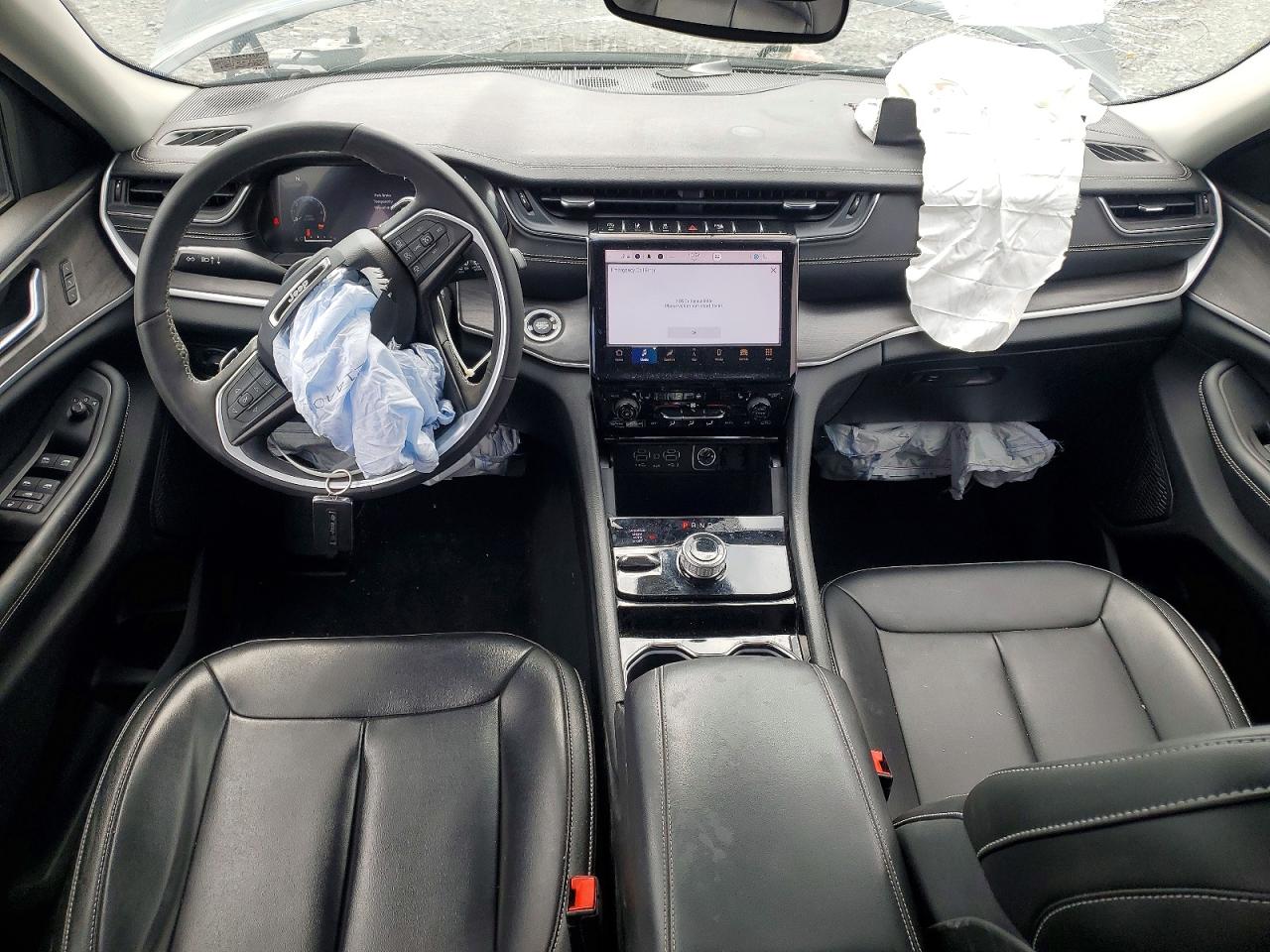 2023 JEEP CHEROKEE