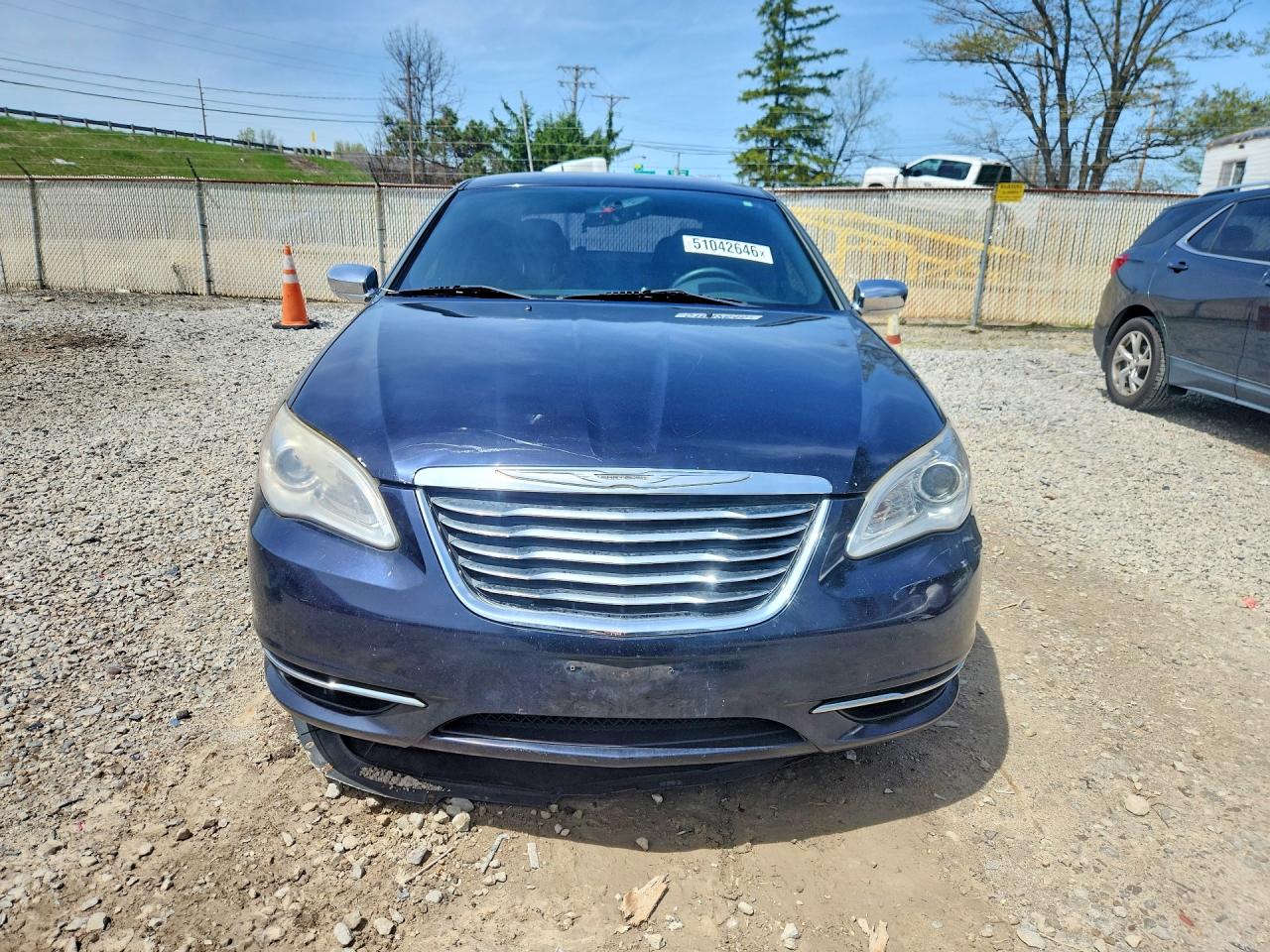 2012 CHRYSLER 200