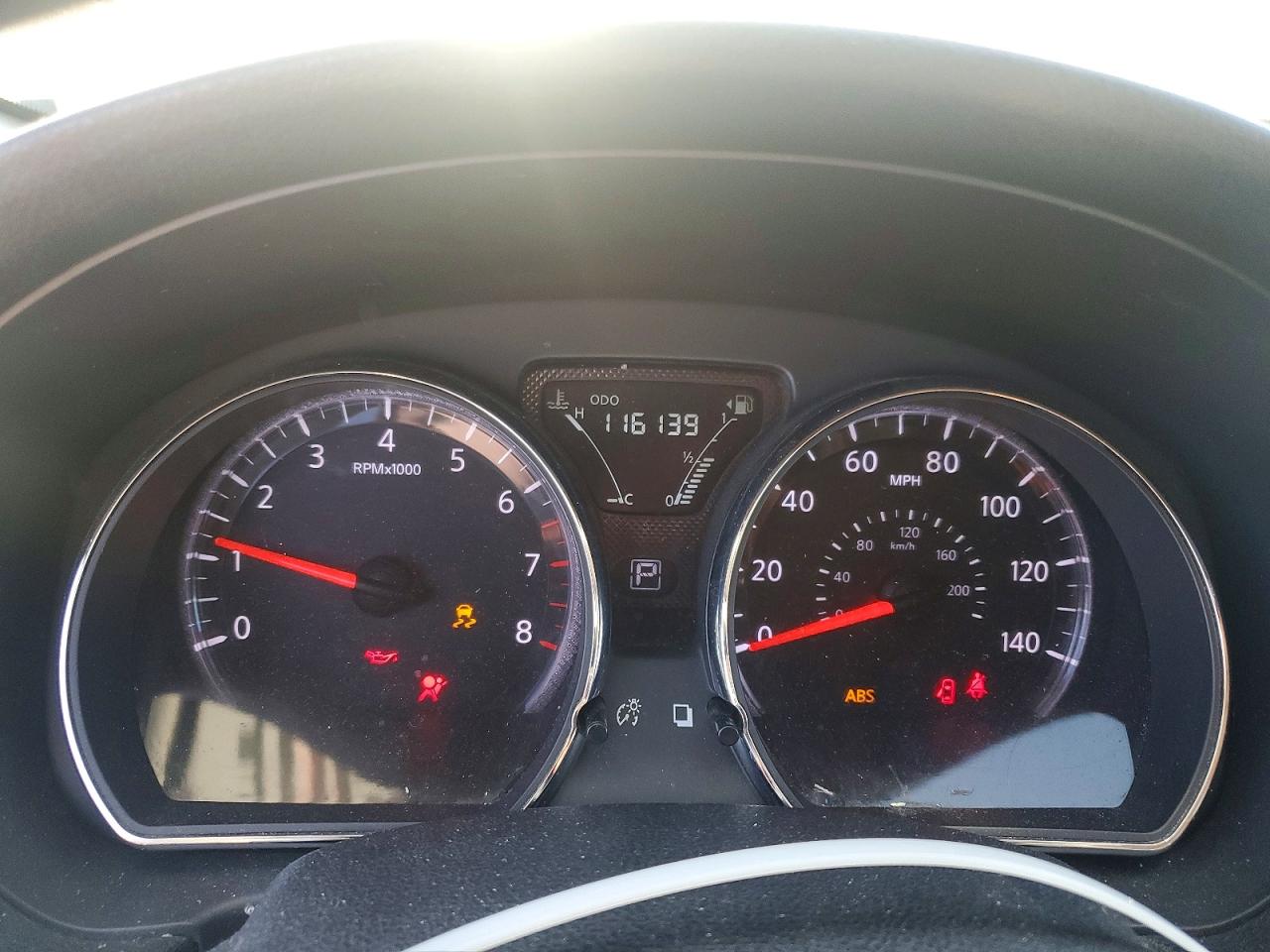 2016 NISSAN VERSA