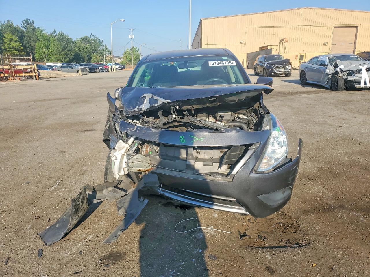 2016 NISSAN VERSA