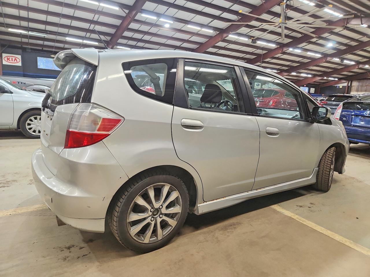 2012 HONDA FIT