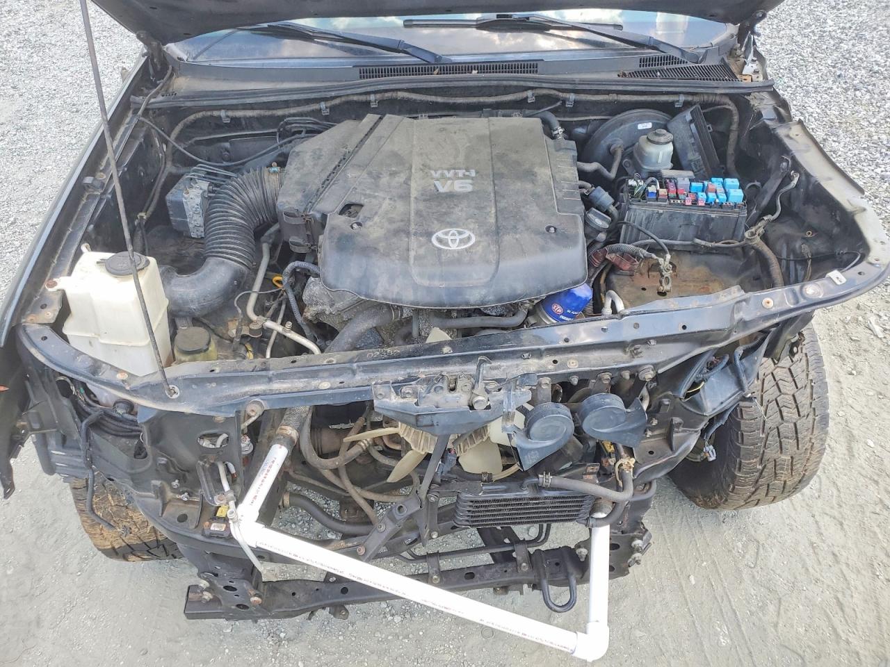 2010 TOYOTA TACOMA