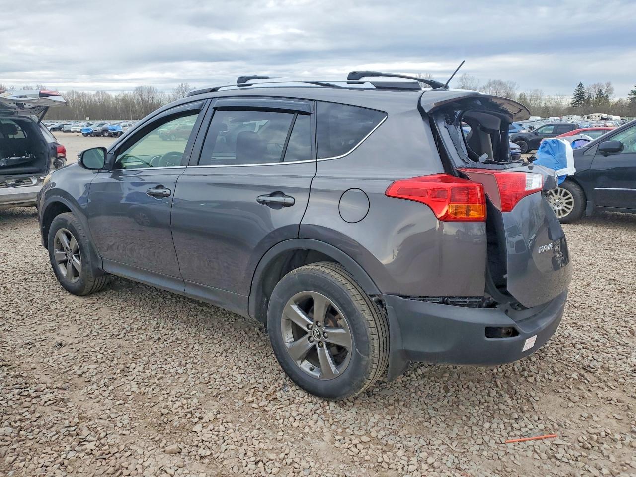 2015 TOYOTA RAV4