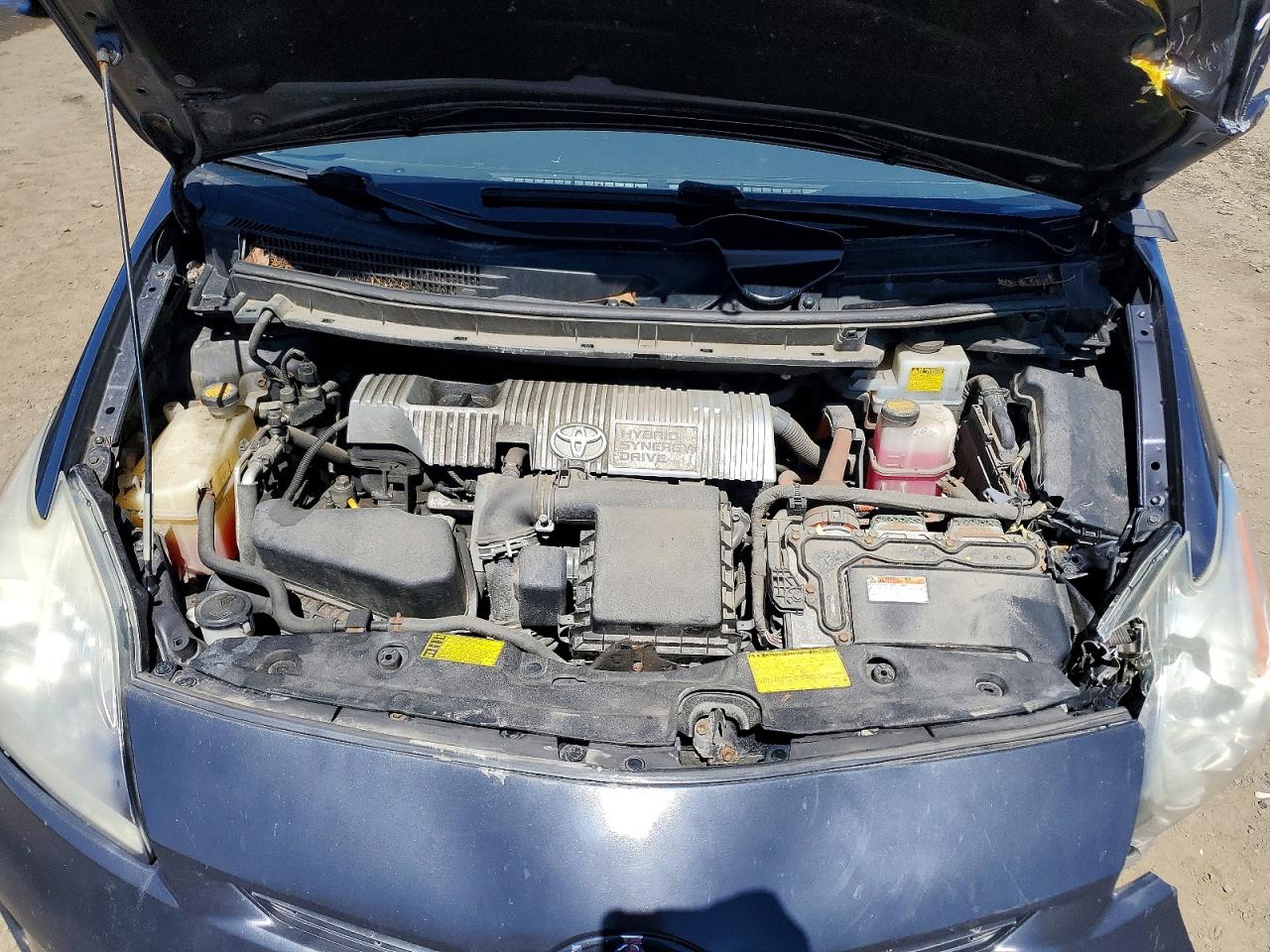2014 TOYOTA PRIUS THRE
