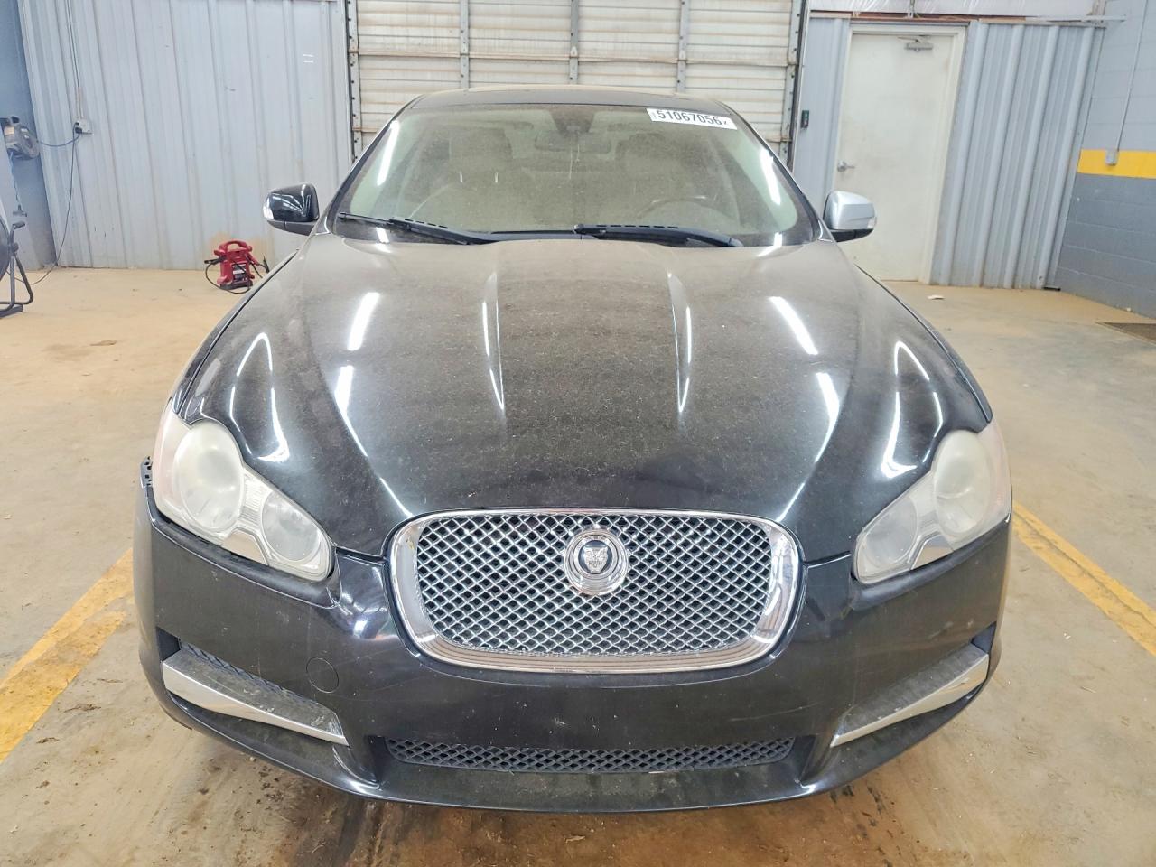 2009 JAGUAR XF