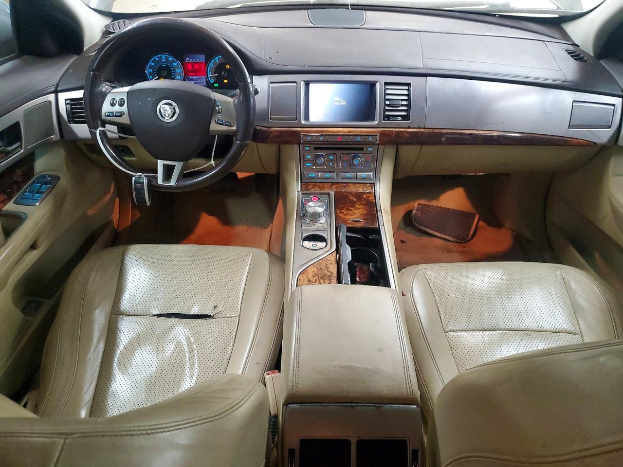 2009 JAGUAR XF