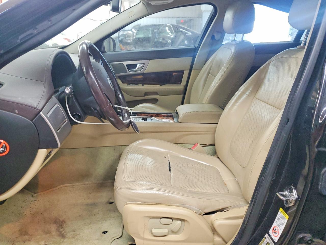2009 JAGUAR XF