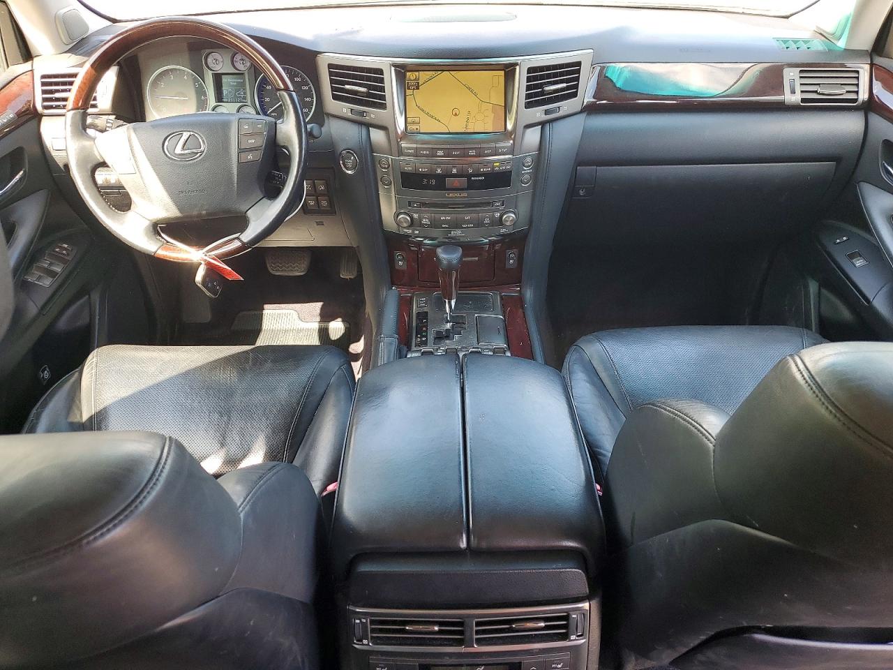 2011 LEXUS LX570