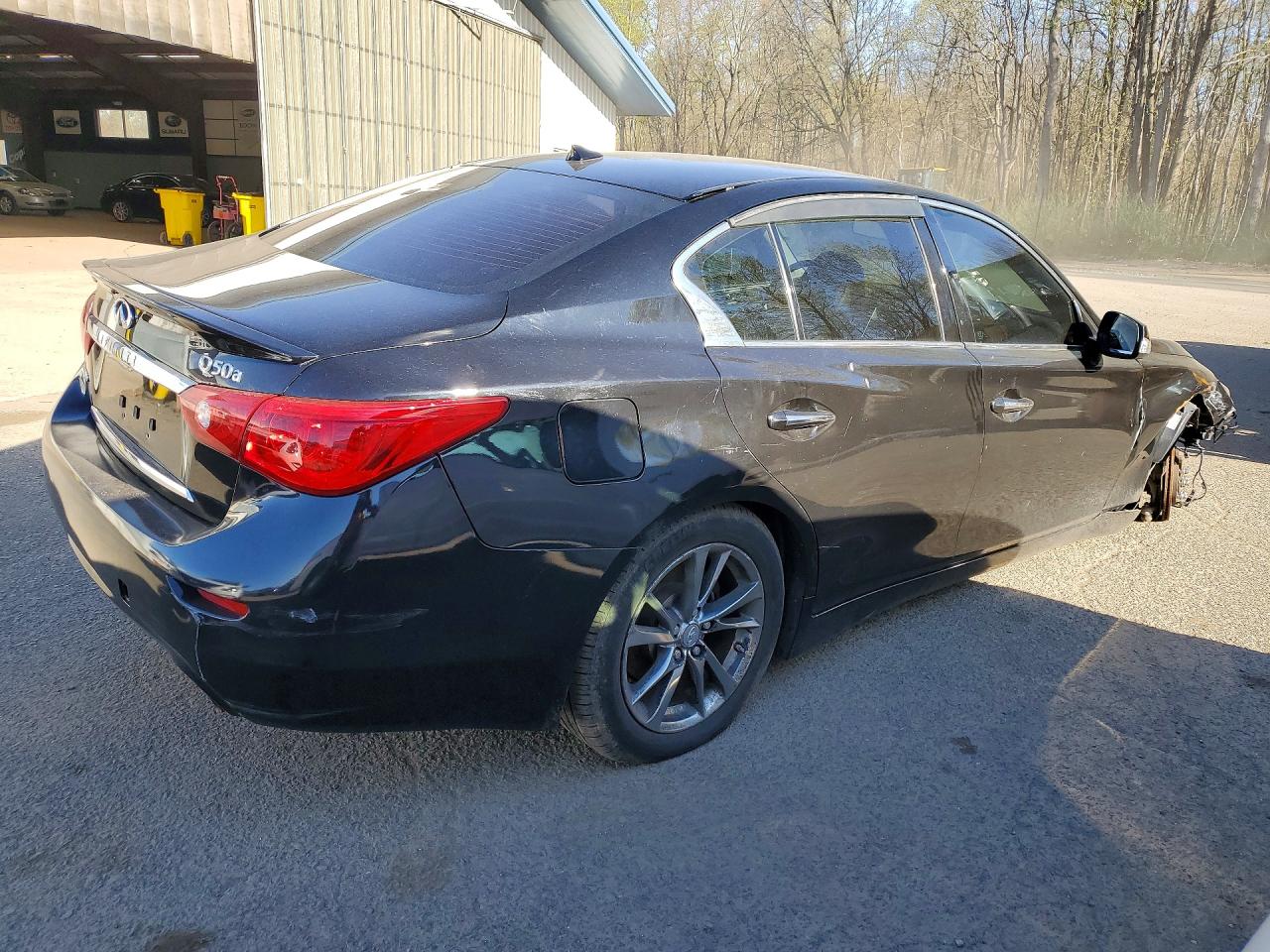 2015 INFINITI Q50