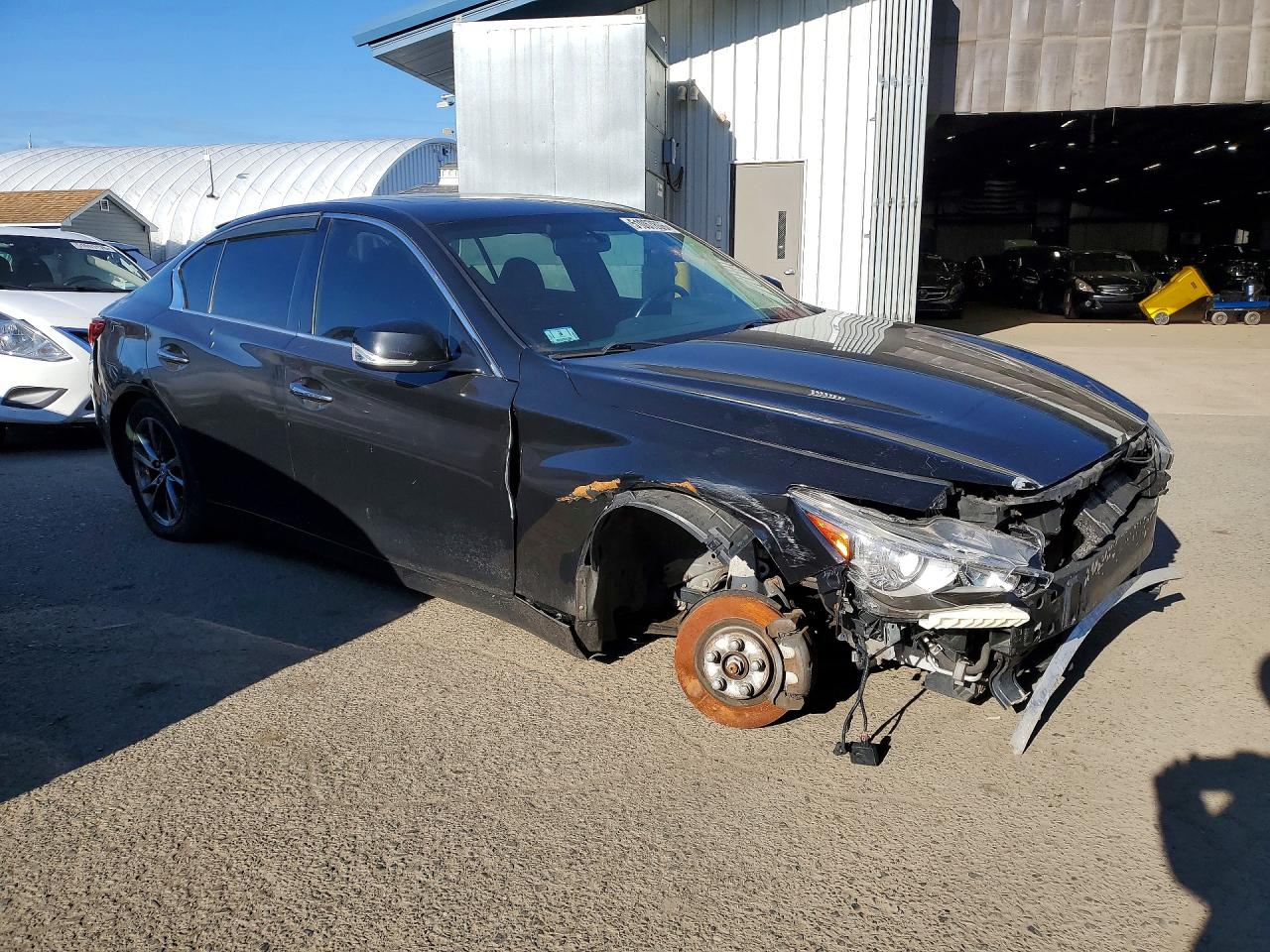2015 INFINITI Q50