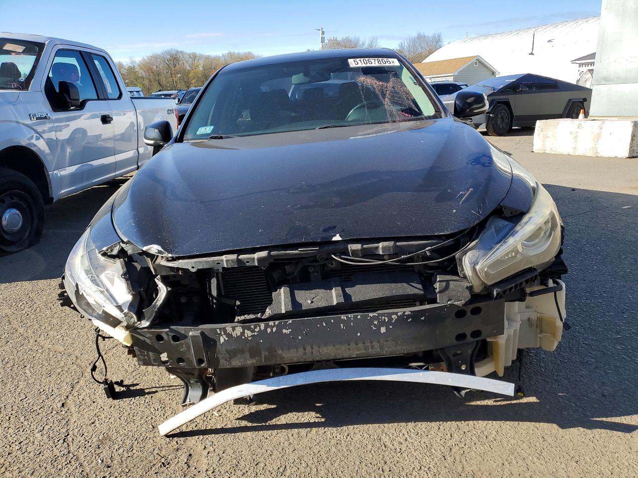 2015 INFINITI Q50