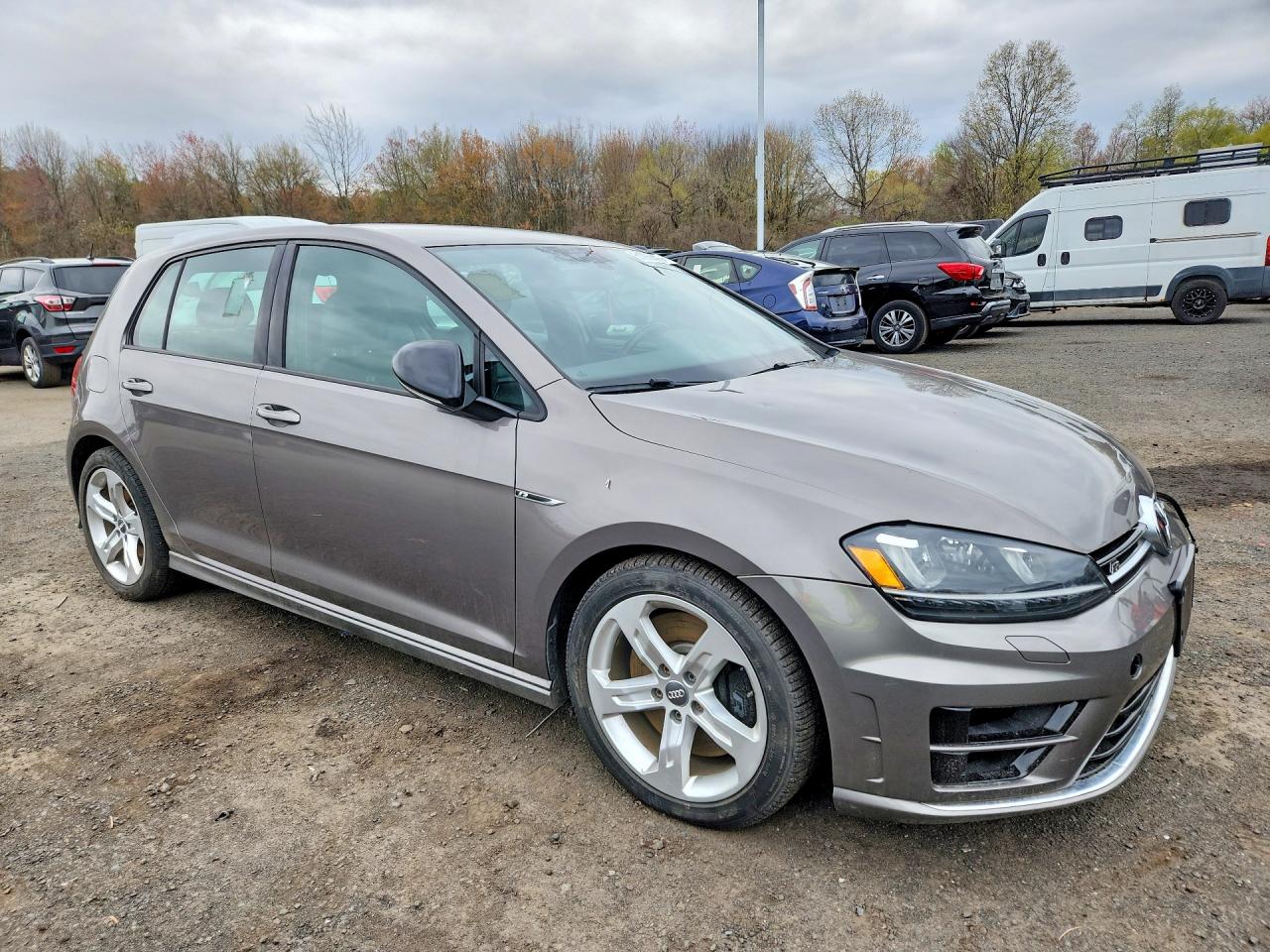 2016 VOLKSWAGEN GOLF