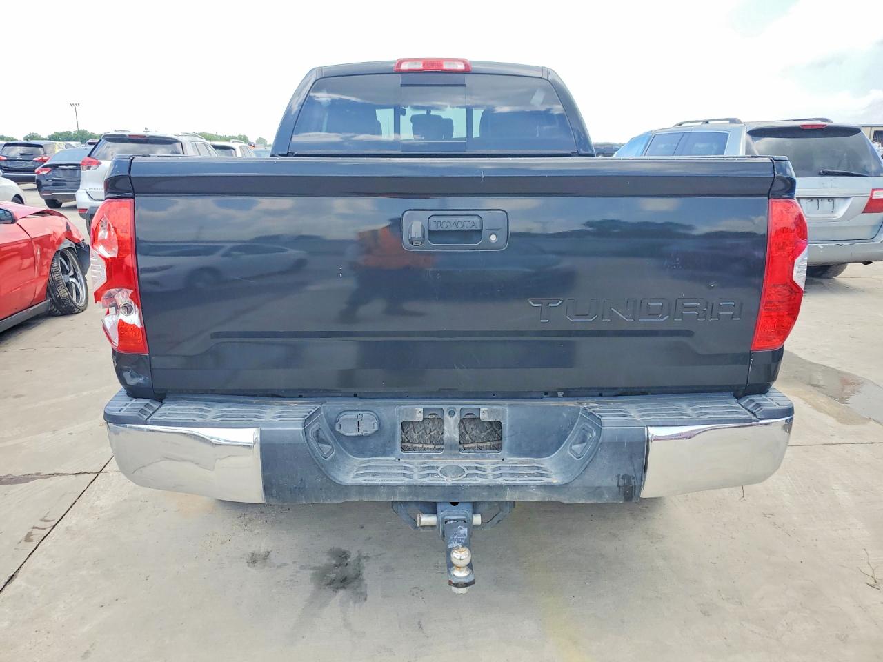 2016 TOYOTA TUNDRA
