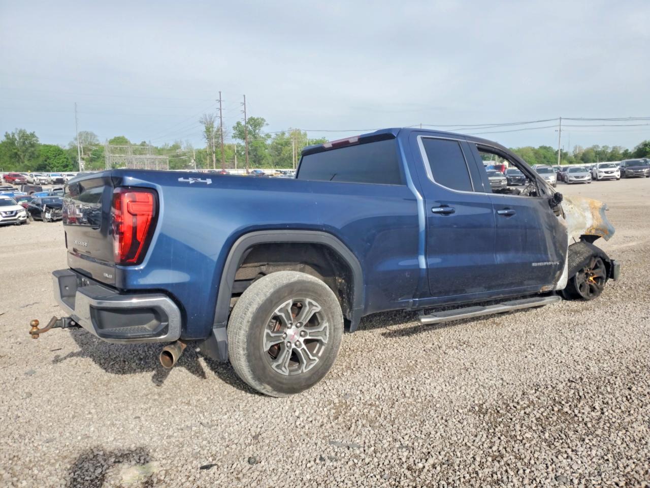 2022 GMC SIERRA
