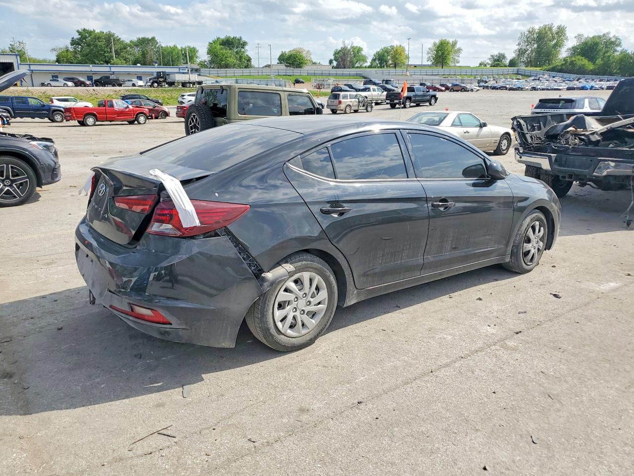 2019 HYUNDAI ELANTRA