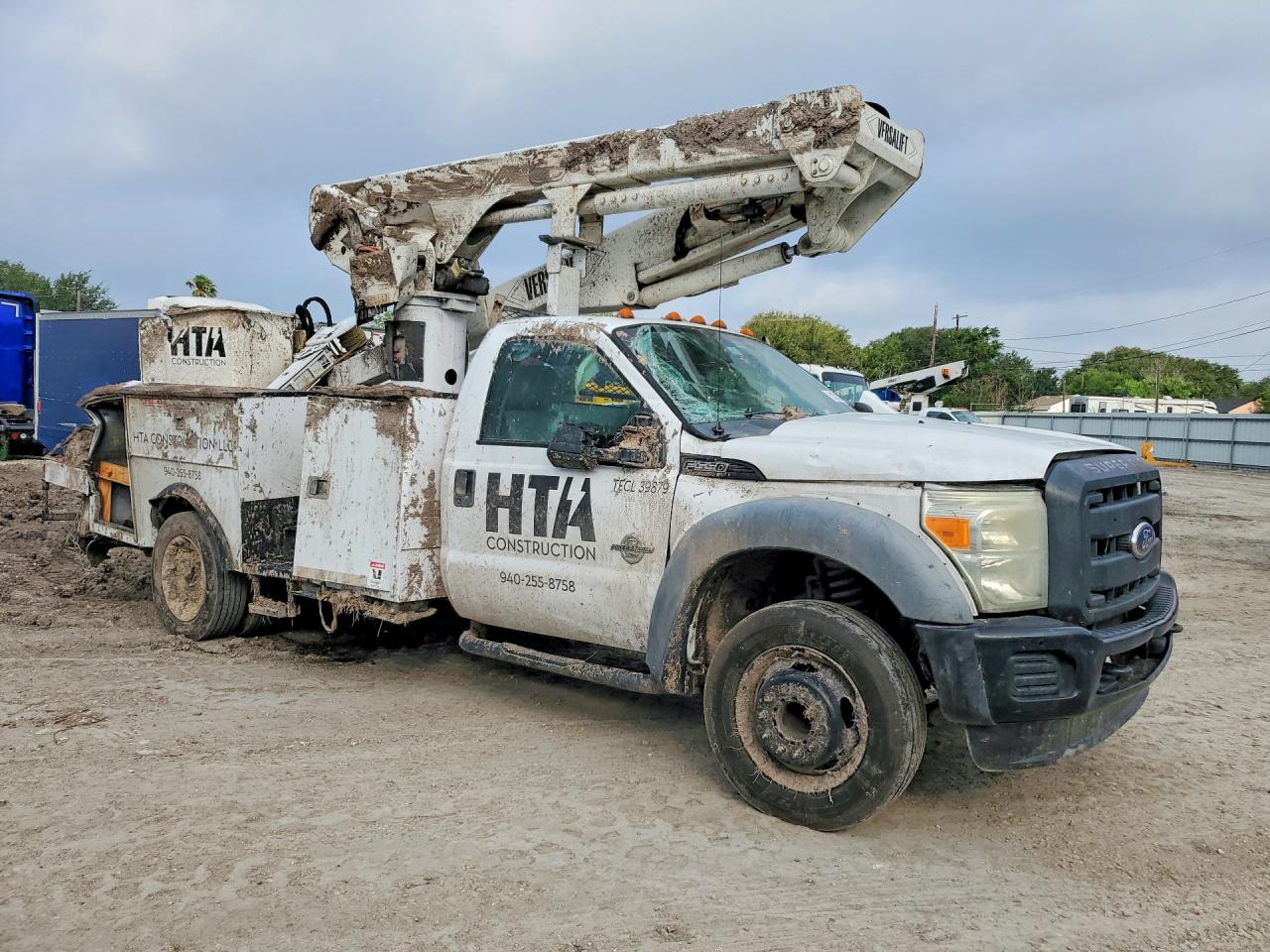 2012 FORD F550