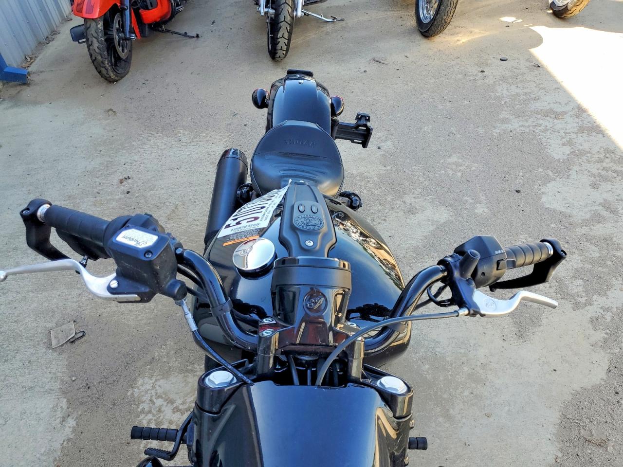 2025 INDIAN MOTORCYCLE CO. MOTORCYCLE