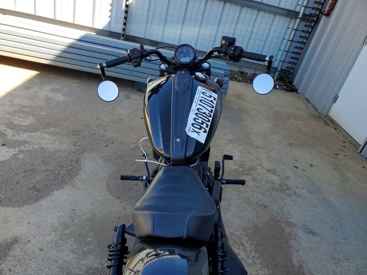 2025 INDIAN MOTORCYCLE CO. MOTORCYCLE