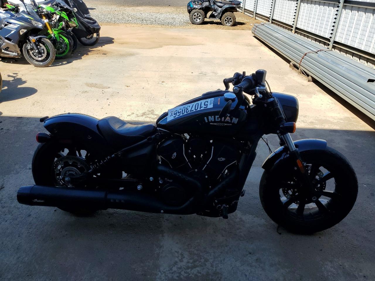 2025 INDIAN MOTORCYCLE CO. MOTORCYCLE