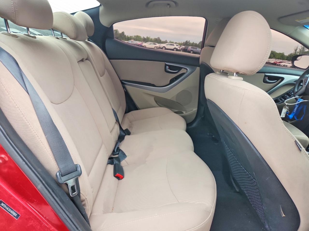 2016 HYUNDAI ELANTRA