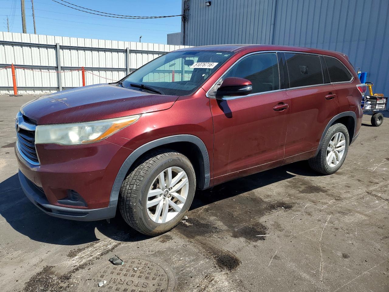 2016 TOYOTA HIGHLANDER