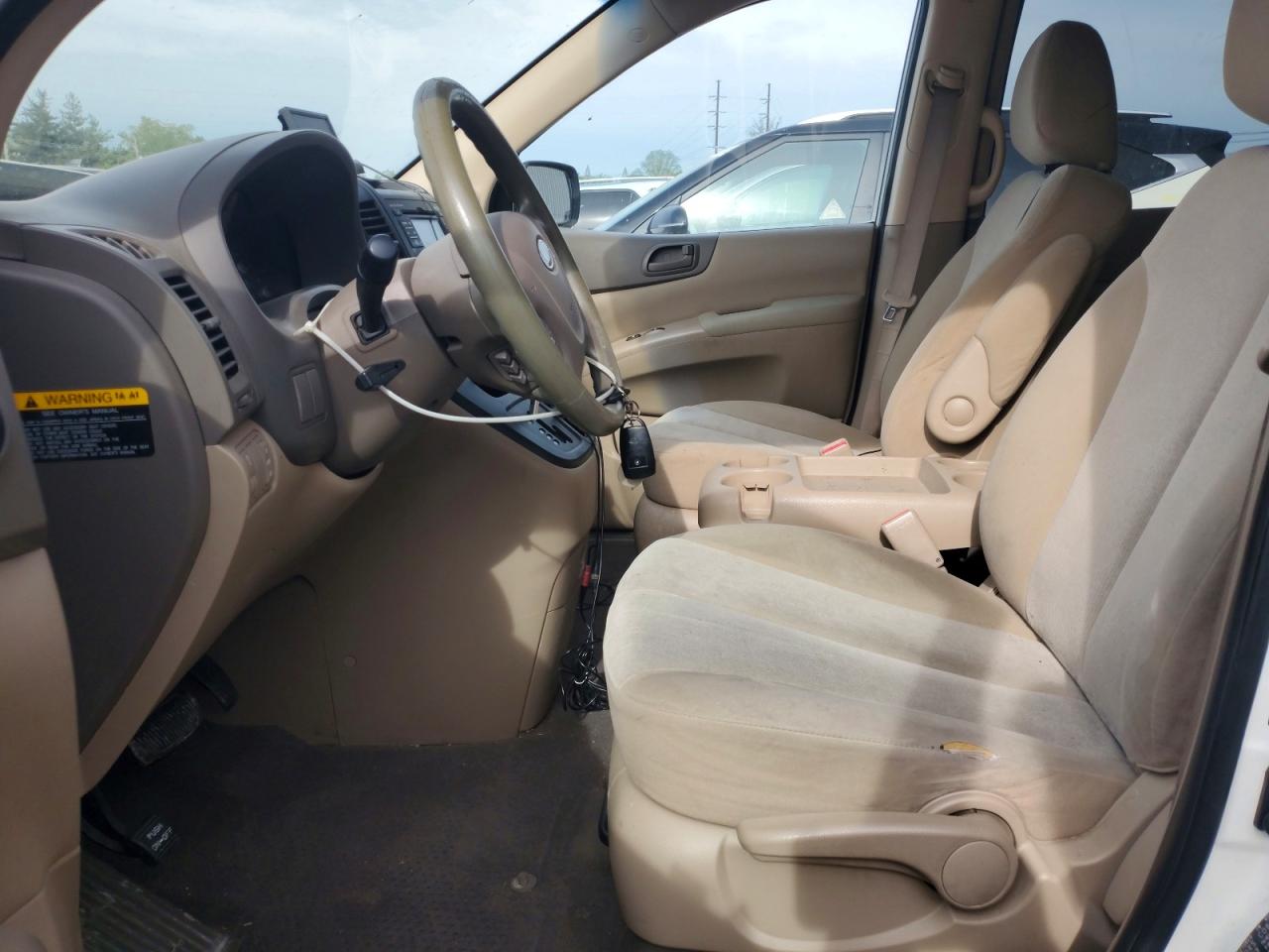 2011 KIA SEDONA