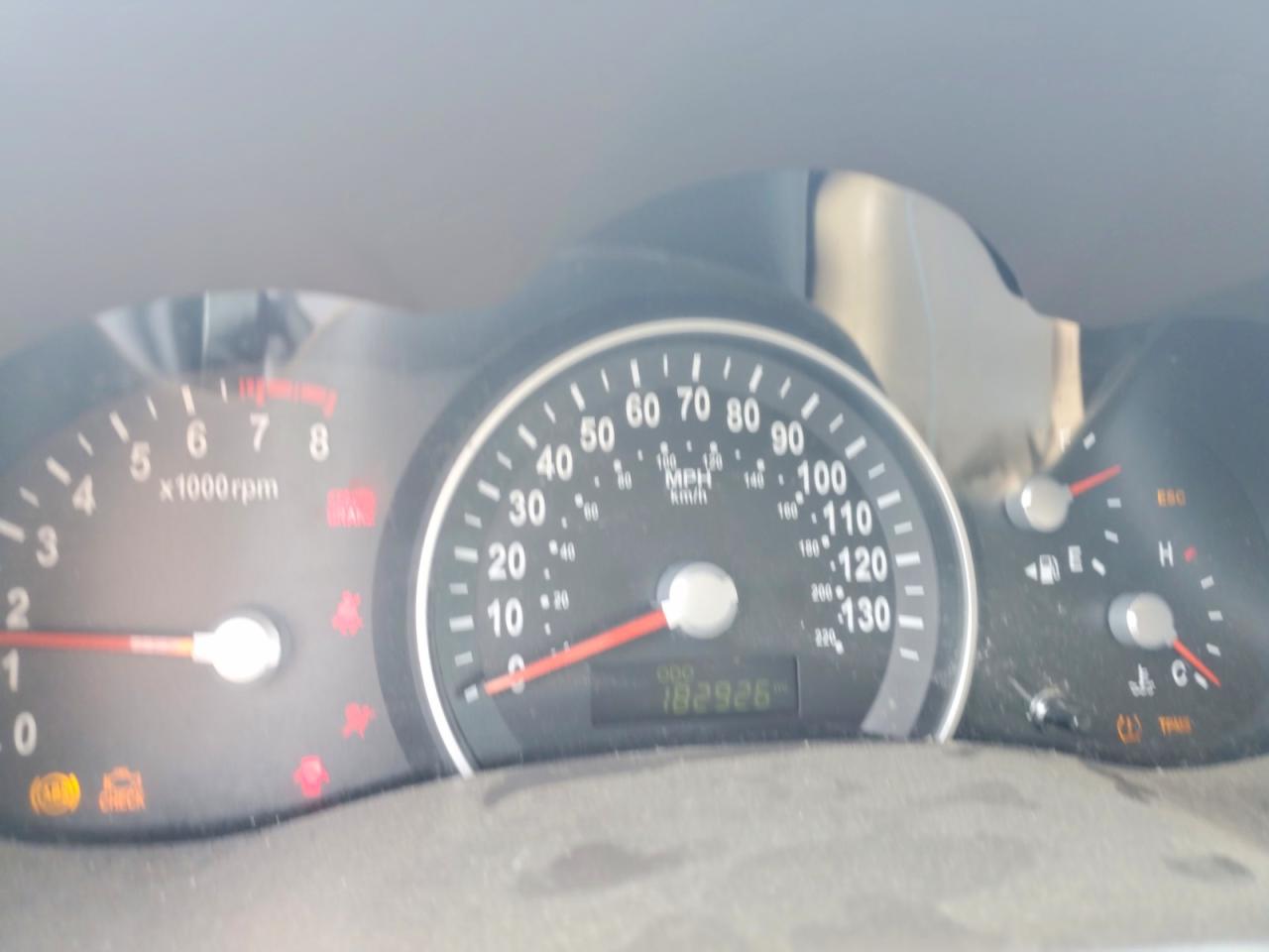 2011 KIA SEDONA