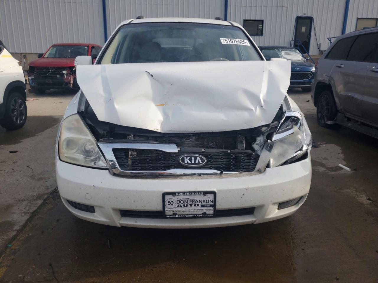 2011 KIA SEDONA