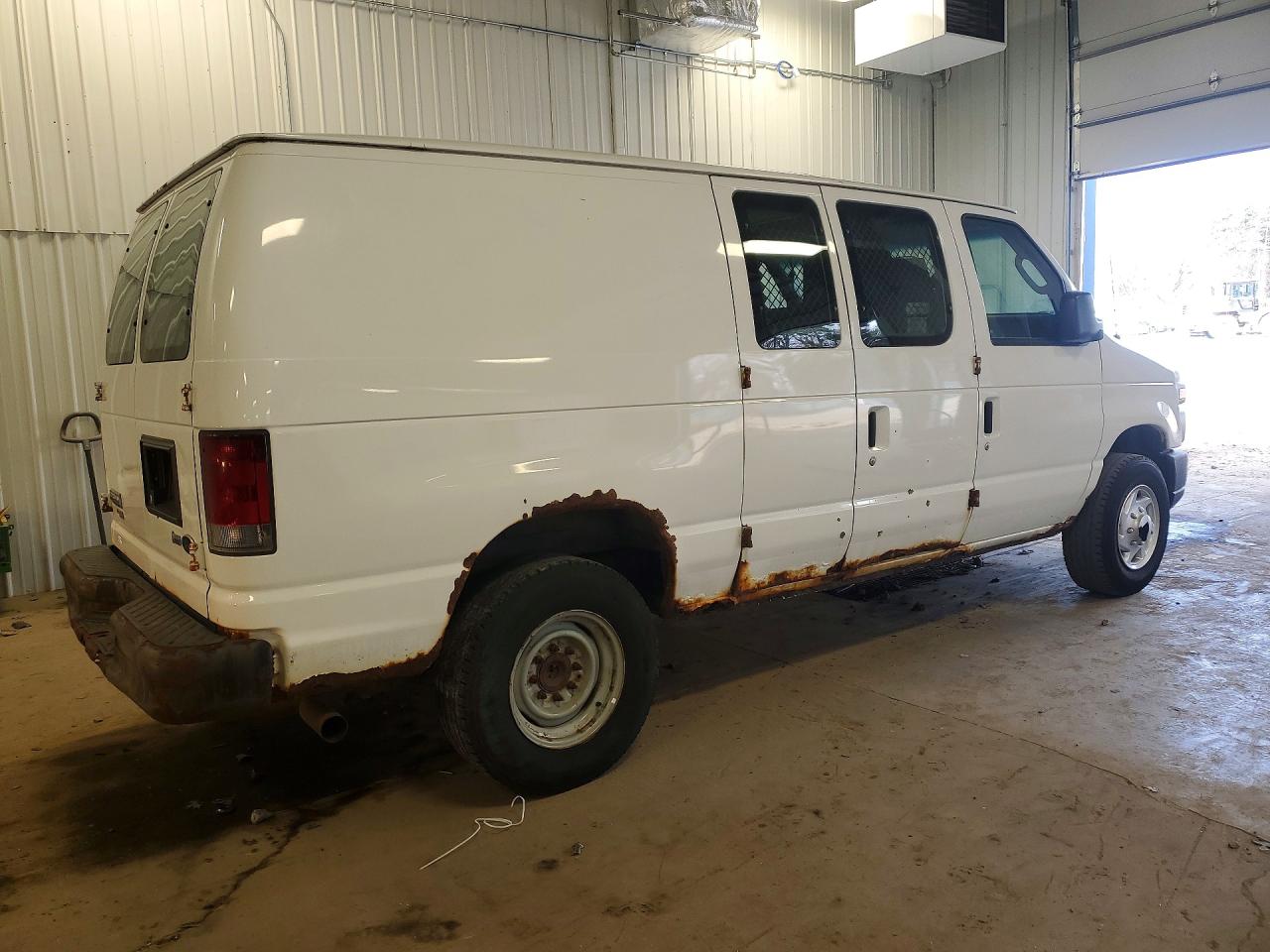 2011 FORD ECONOLINE