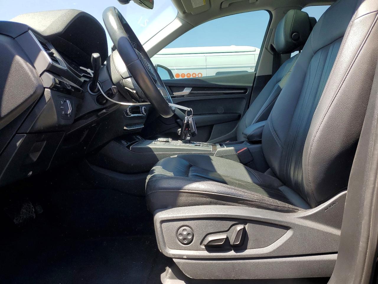 2020 AUDI Q5