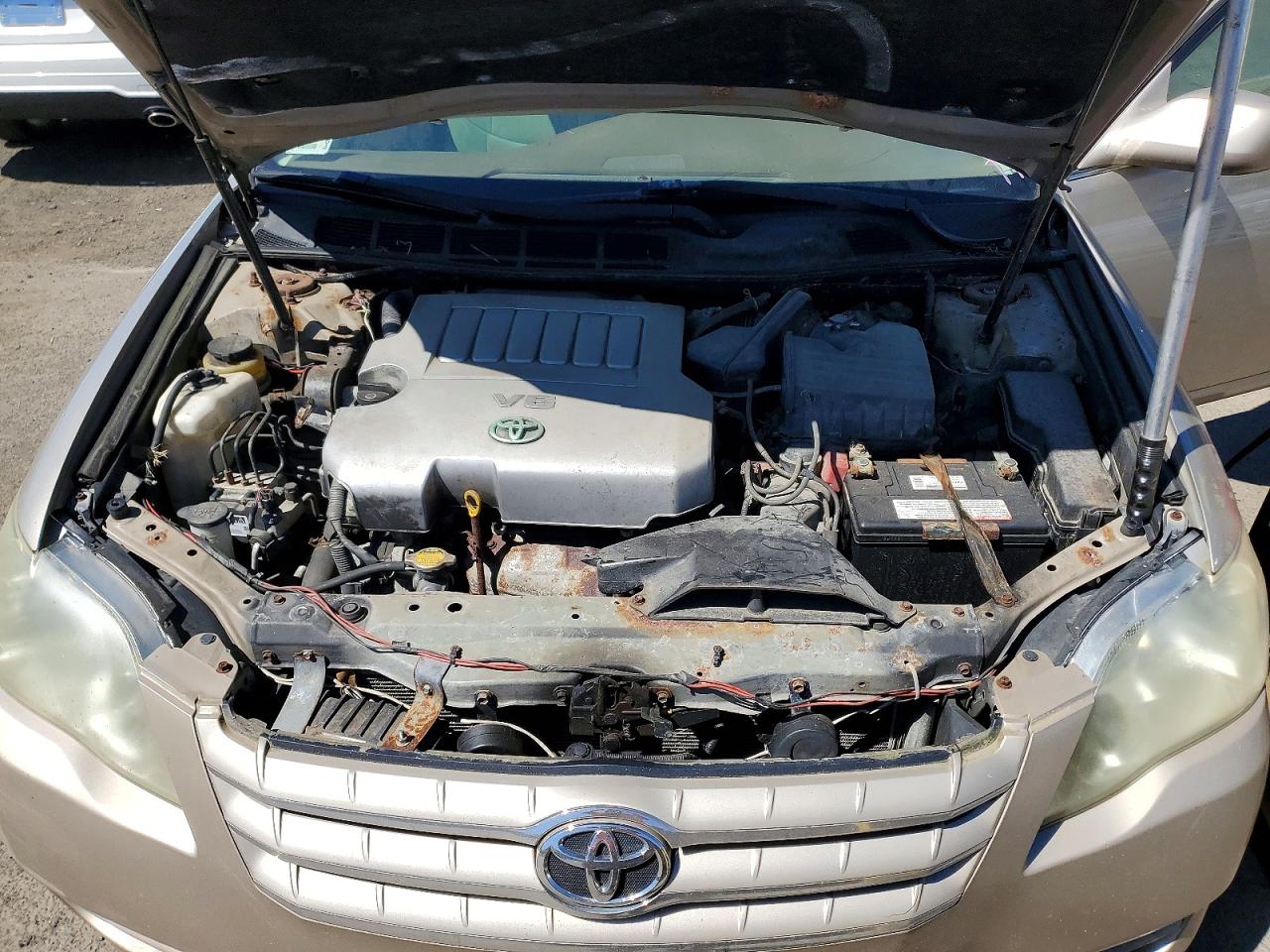 2006 TOYOTA AVALON