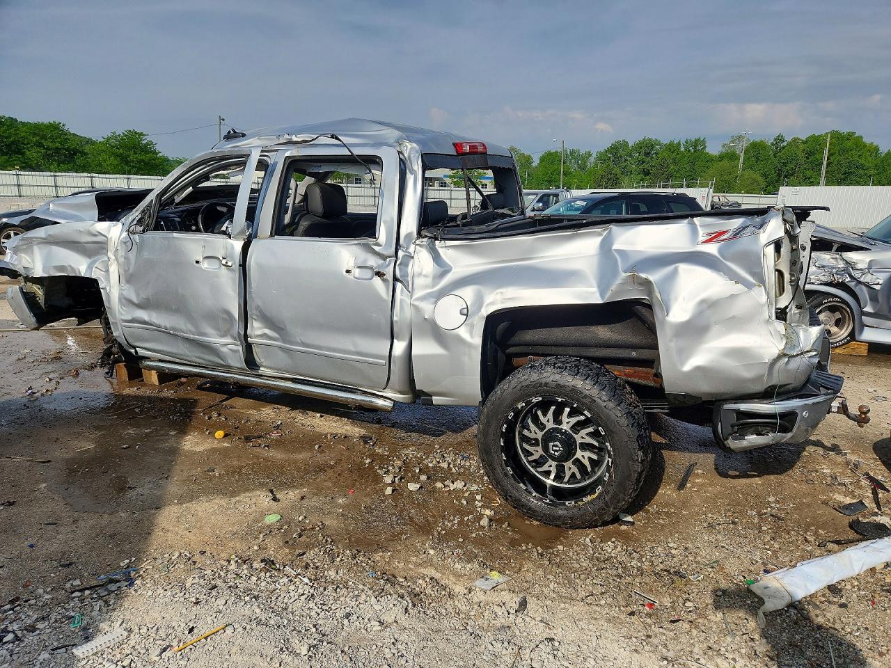 2017 CHEVROLET SILVERADO