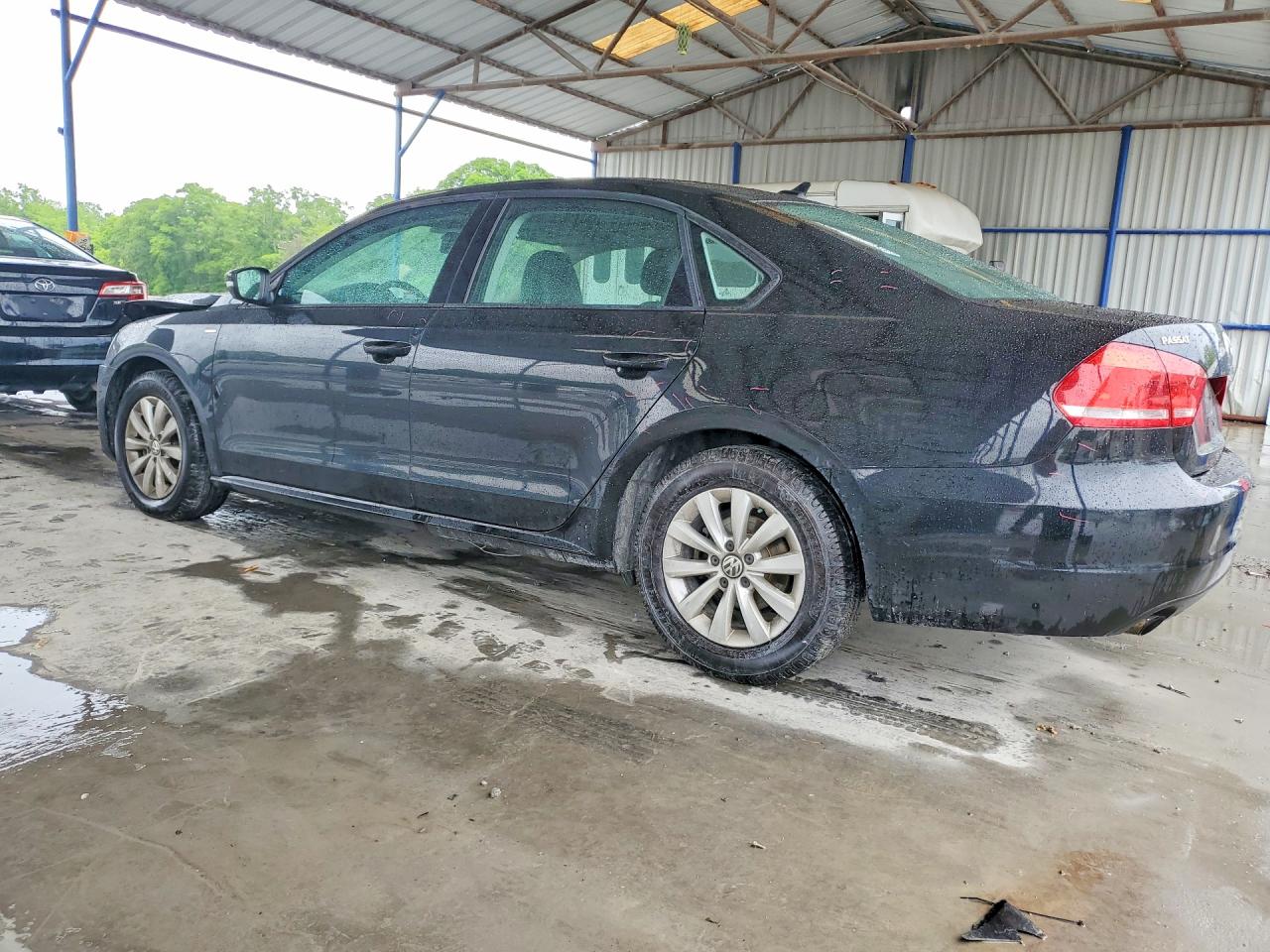 2015 VOLKSWAGEN PASSAT
