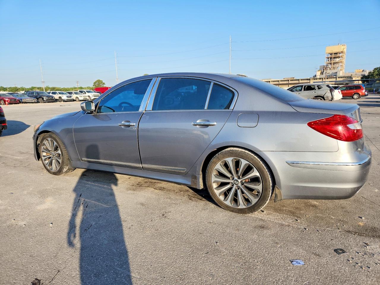 2014 HYUNDAI GENESIS