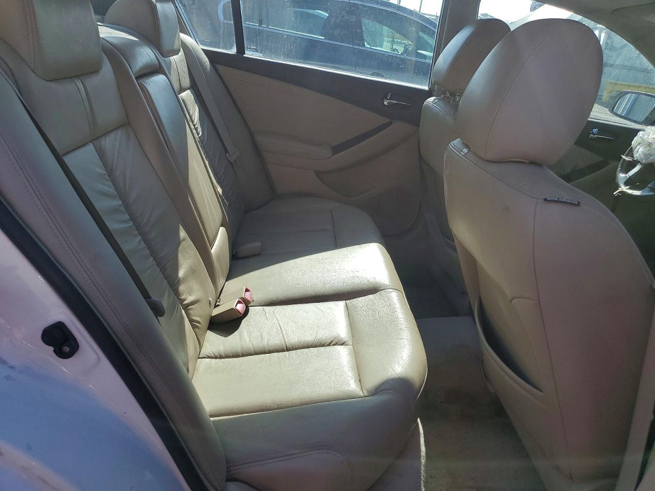 2010 NISSAN ALTIMA