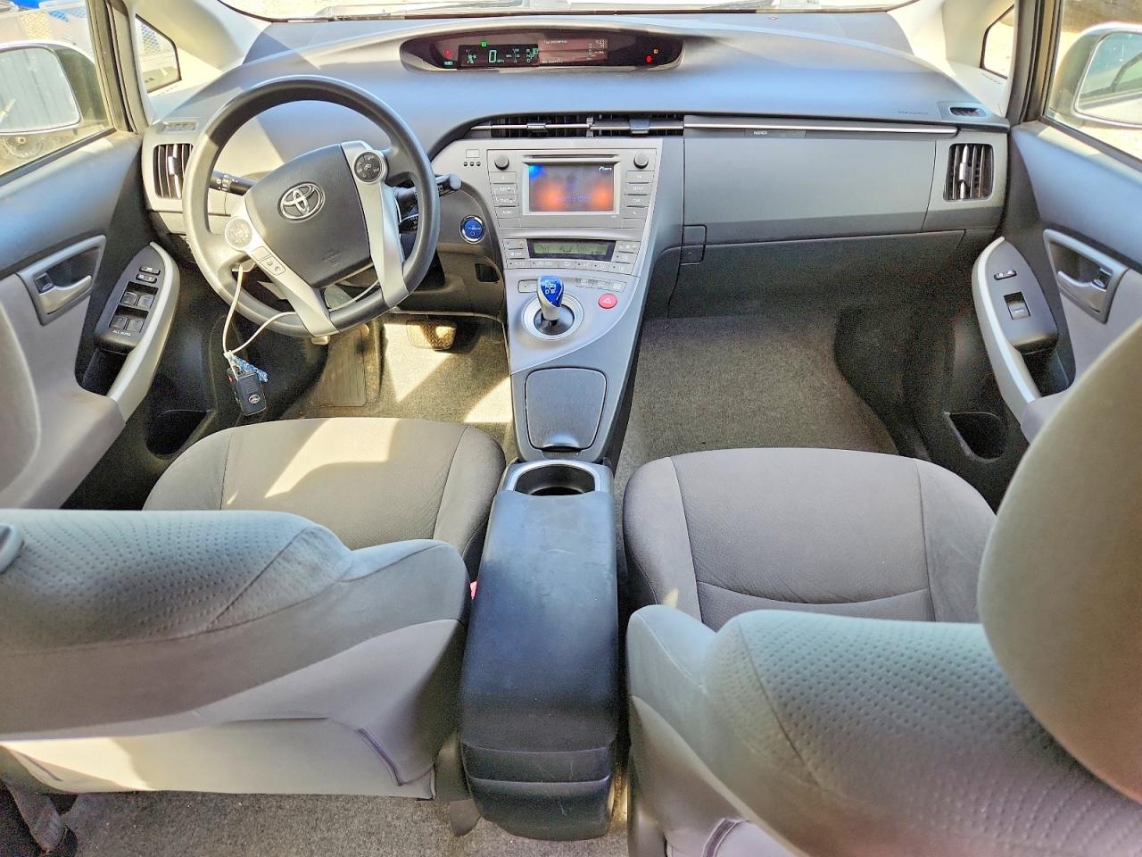 2012 TOYOTA PRIUS