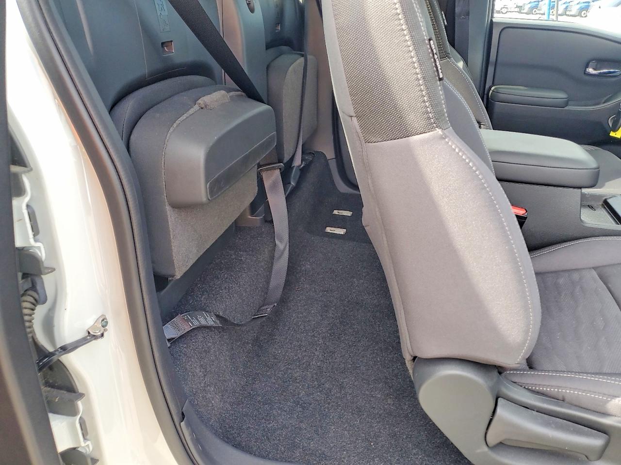 2024 NISSAN FRONTIER