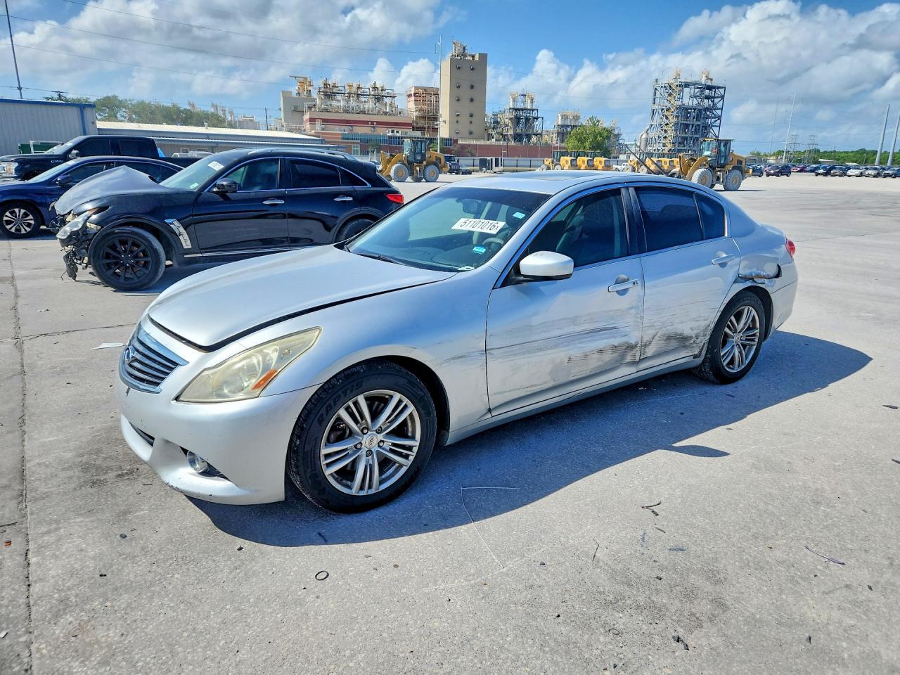 2013 INFINITI G37