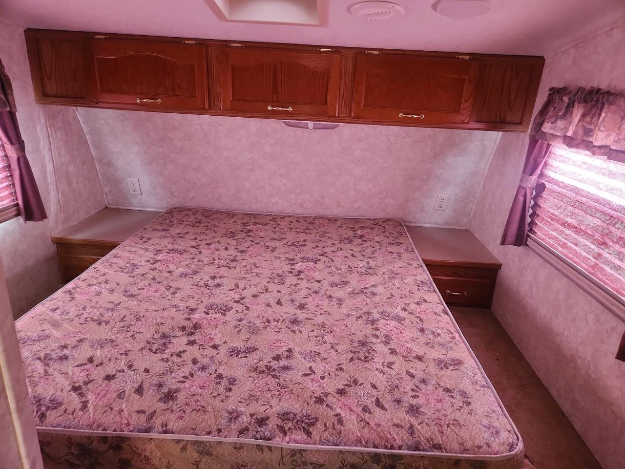 1999 OTHE 25RLS