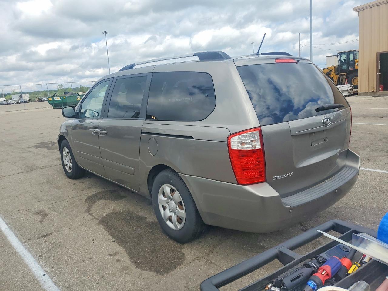 2010 KIA SEDONA