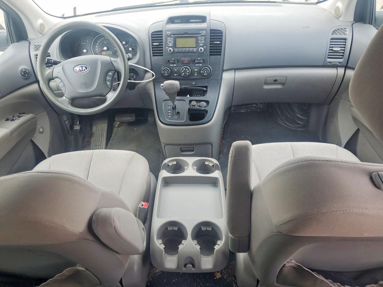2010 KIA SEDONA