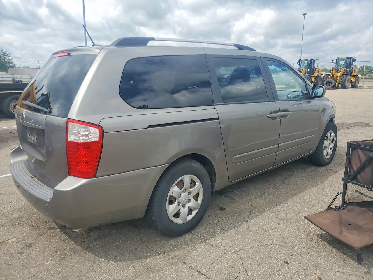 2010 KIA SEDONA