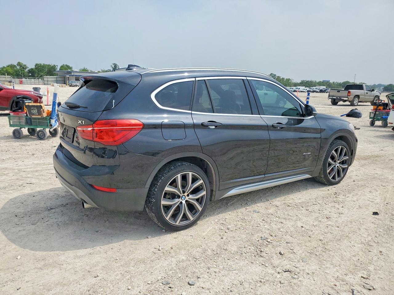 2017 BMW X1
