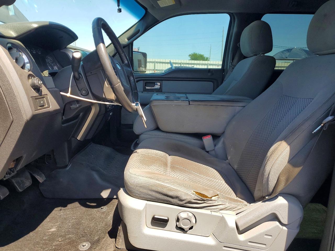 2013 FORD F150