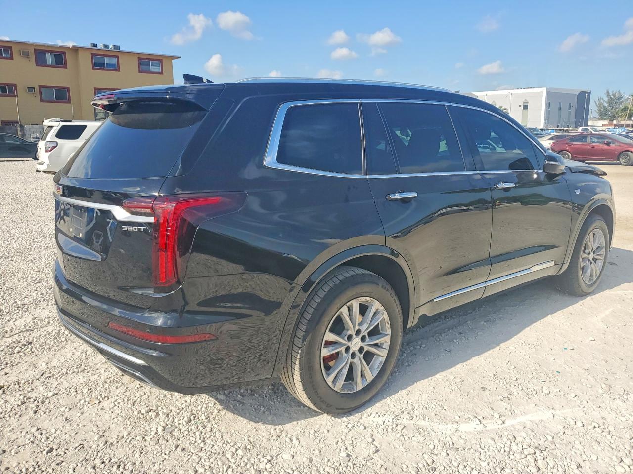 2021 CADILLAC XT6