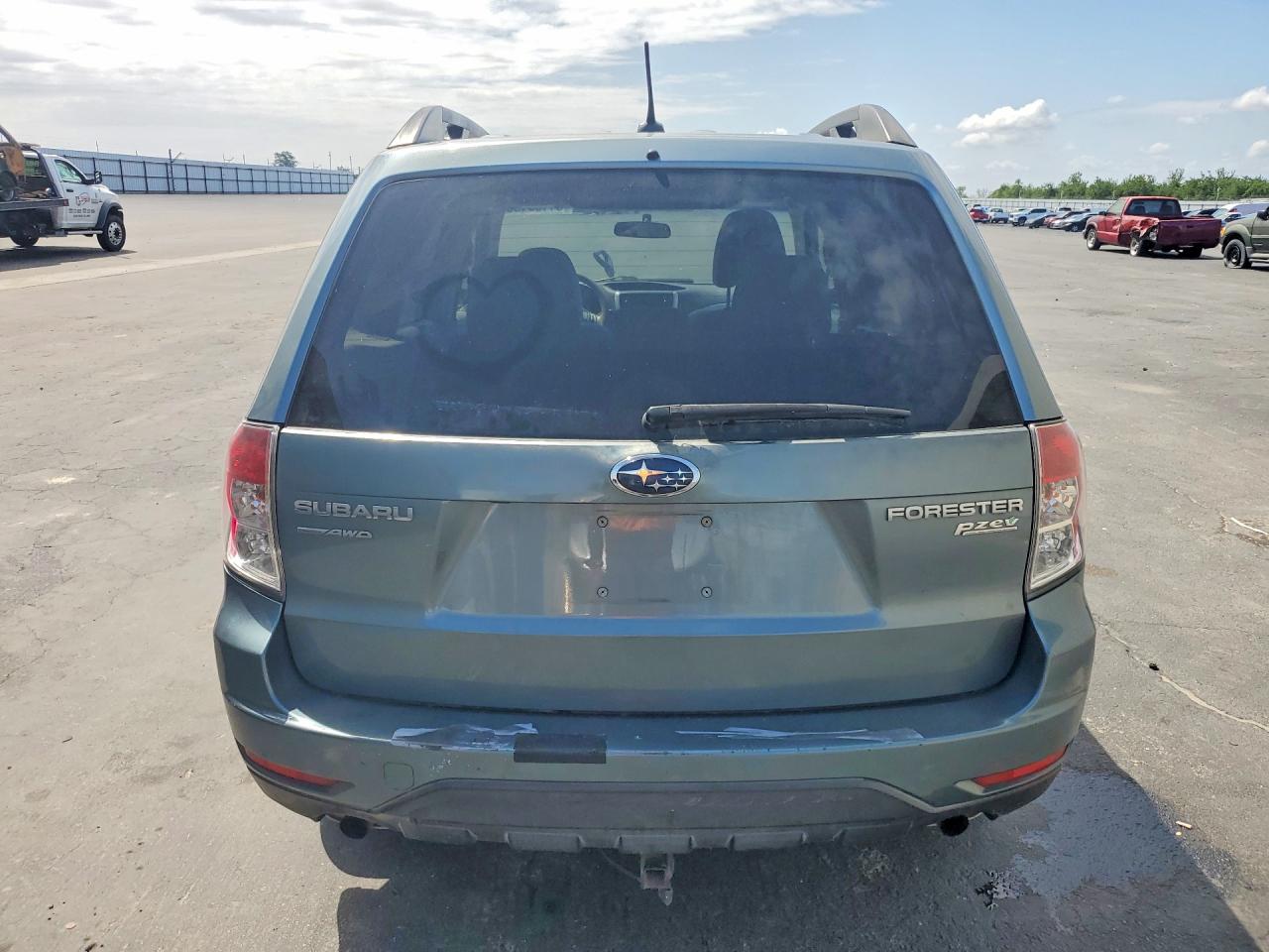 2013 SUBARU FORESTER
