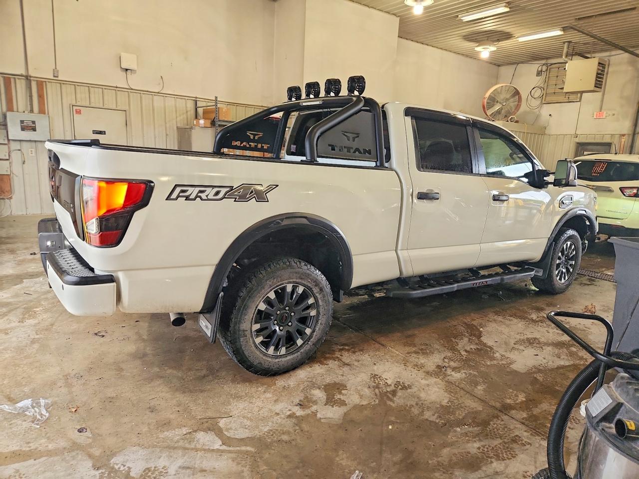 2021 NISSAN TITAN