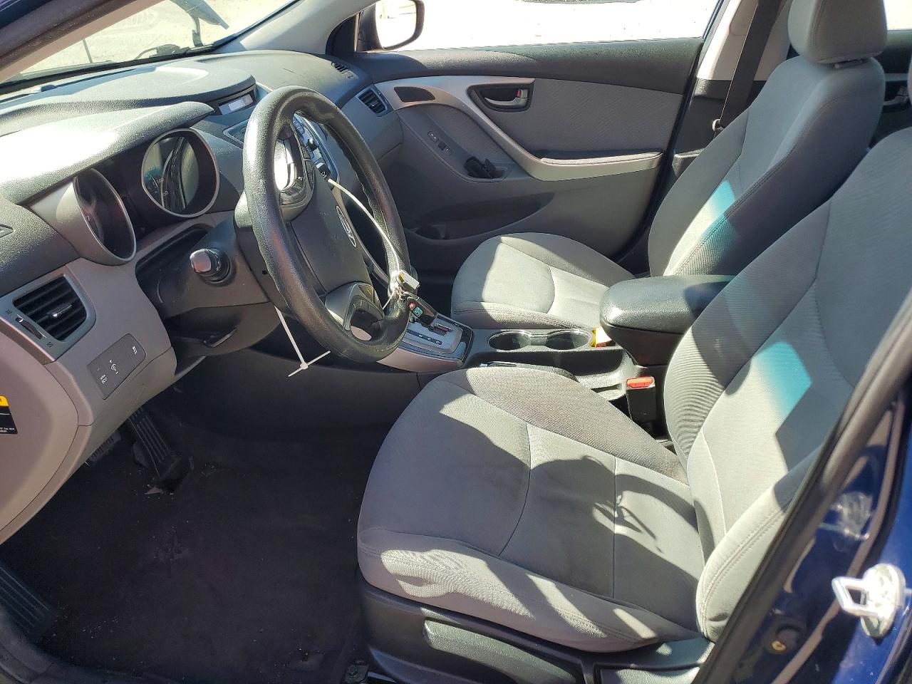 2013 HYUNDAI ELANTRA