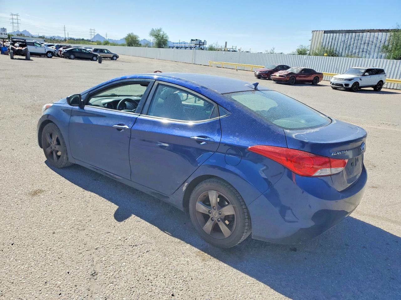 2013 HYUNDAI ELANTRA