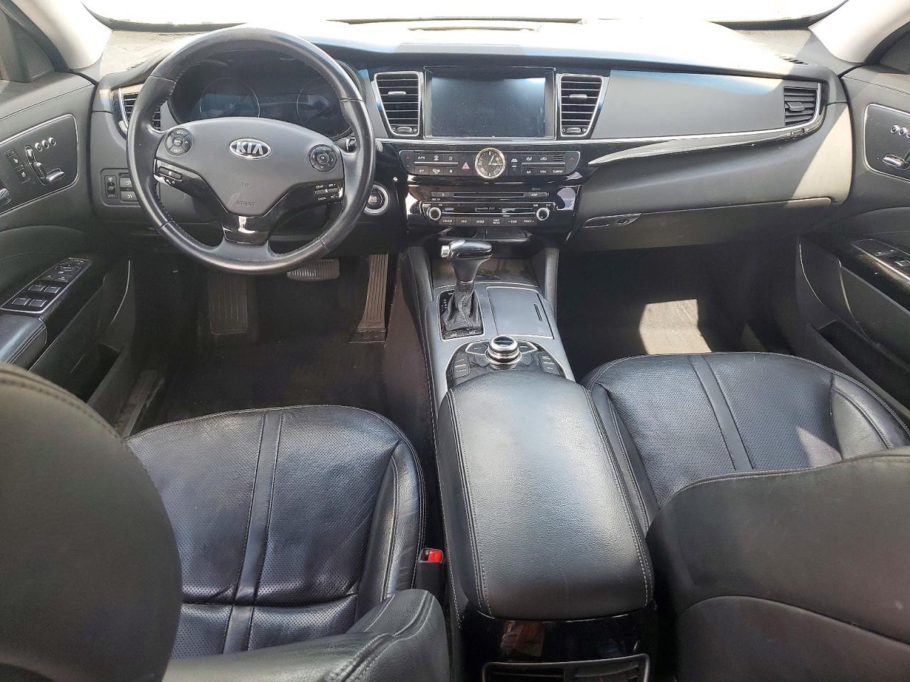 2016 KIA K900